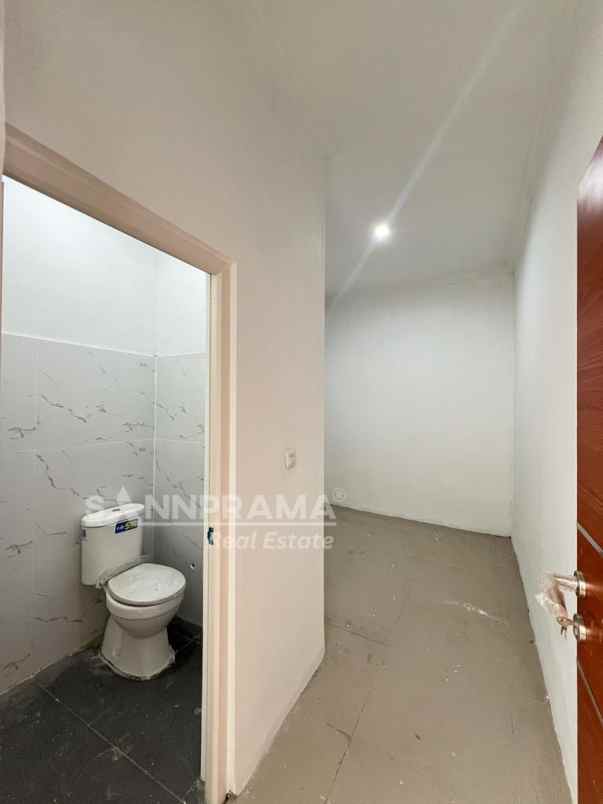 rumah cantik siap huni di harjamukti depok dp 0 reno