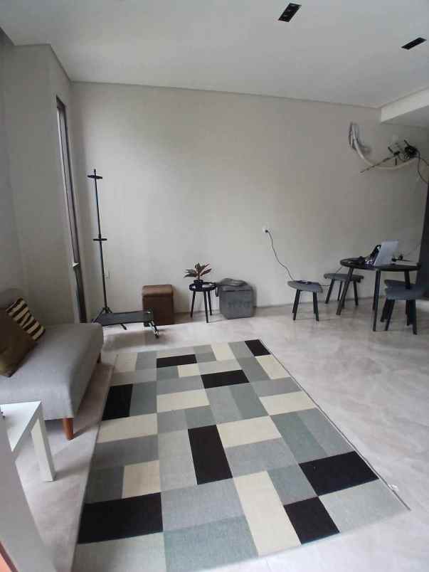 rumah cluster premium 2 5 lantai di pancoran mas depok