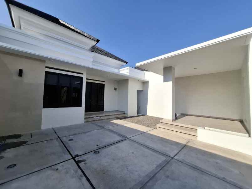 rumah dalam cluster murah dekat ke stadion maguwoharjo