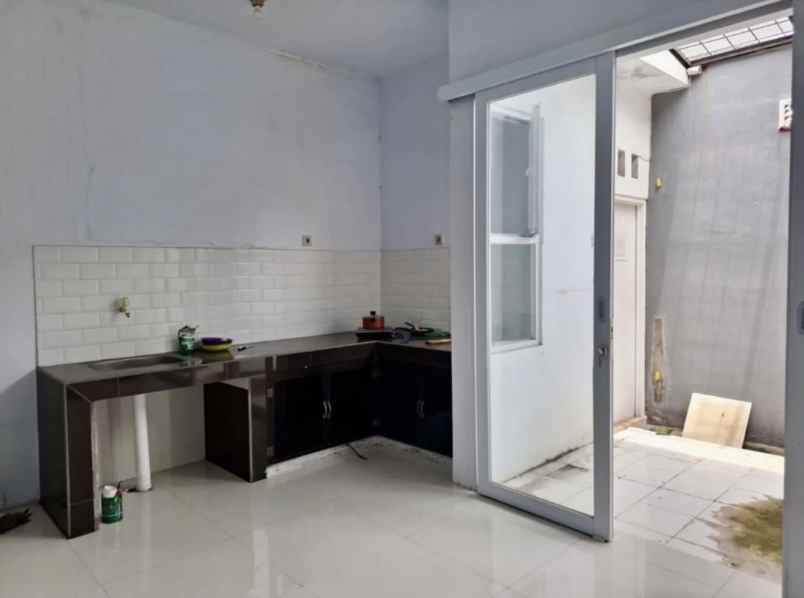 rumah dekat taman di metland menteng cakung jakarta