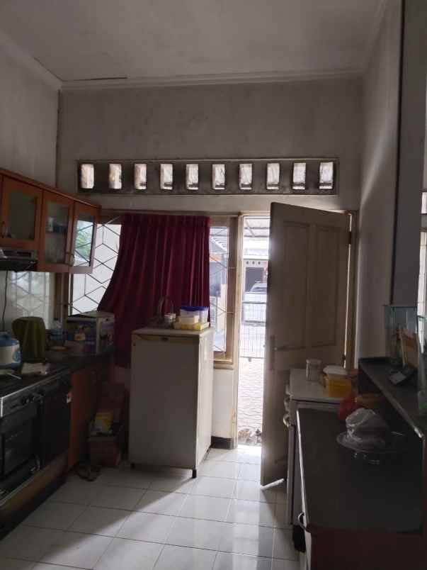 rumah dekat undip tembalang semarang