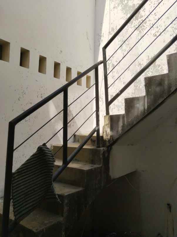 rumah dekat undip tembalang semarang