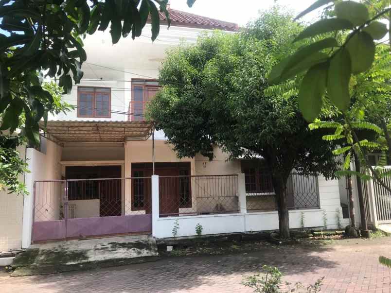 rumah didaerah prapen indah row 3 mobil