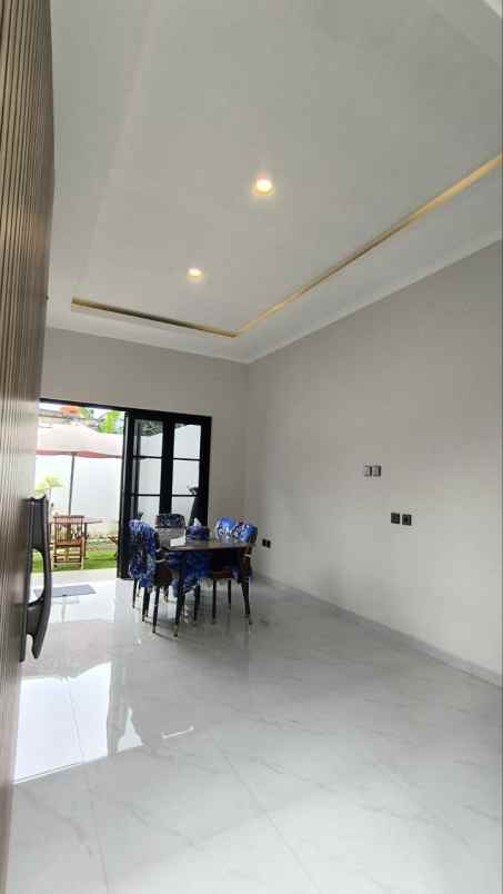 rumah eropa classic strategis di cibubur bekasi