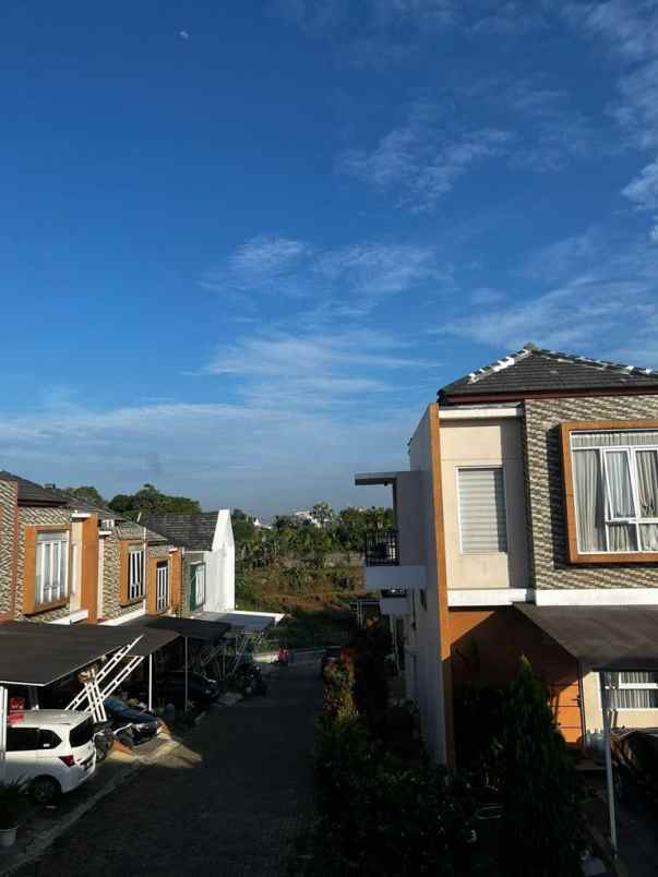 rumah full furnished di sariwangi bandung barat
