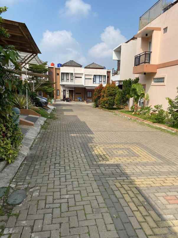 rumah full furnished di sariwangi bandung barat