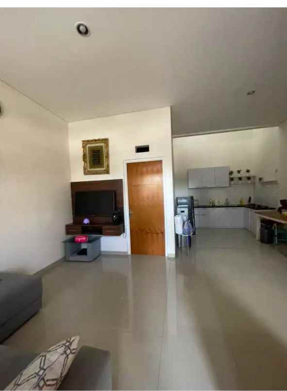 rumah full furnished di sariwangi bandung barat