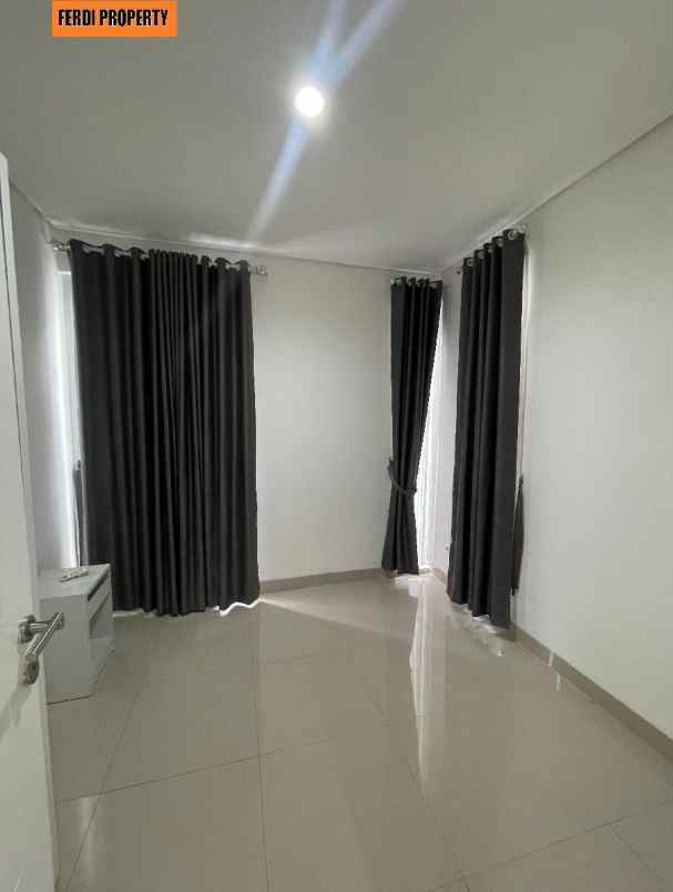 rumah furnish depan danau citra gran cibubur