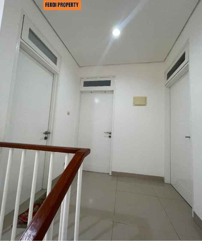 rumah furnish depan danau citra gran cibubur