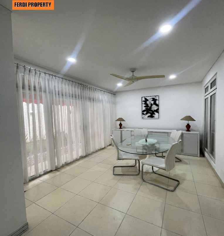 rumah furnish depan danau citra gran cibubur