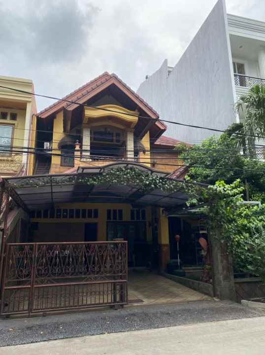 rumah gading elok