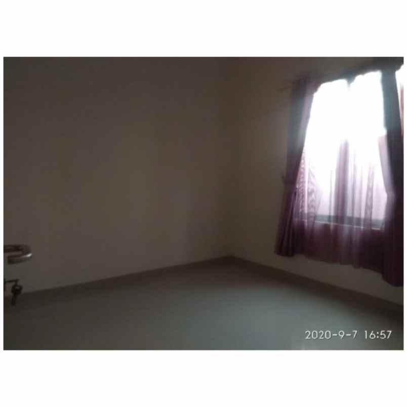 rumah jalan haji holil kreo