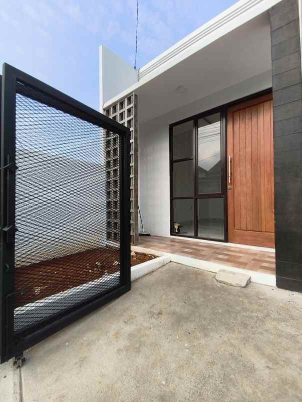 rumah jalan raya ksu gdc