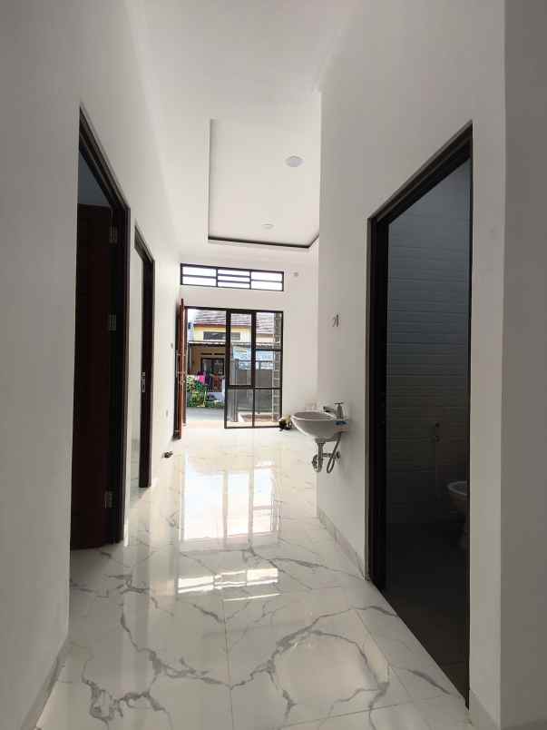 rumah jalan raya ksu gdc