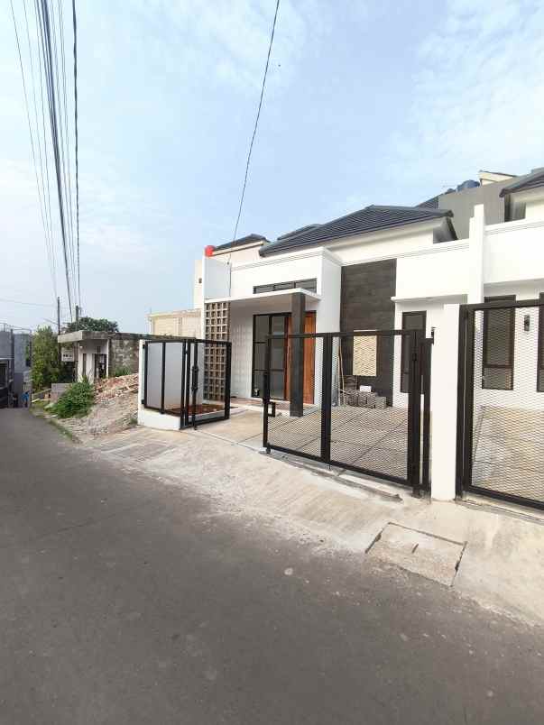 rumah jalan raya ksu gdc