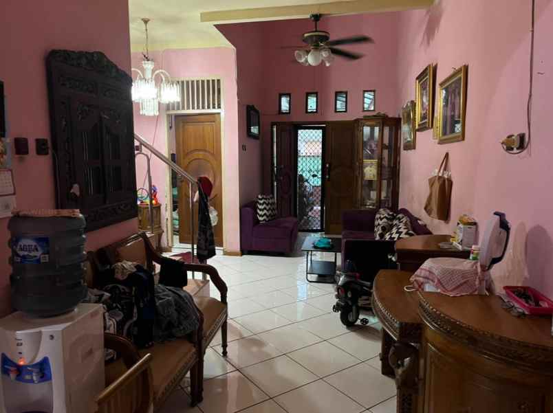 rumah jl komplek dki