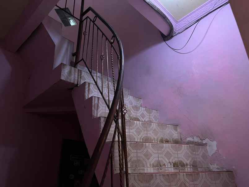 rumah jl komplek dki