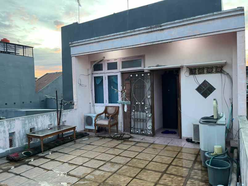 rumah jl komplek dki