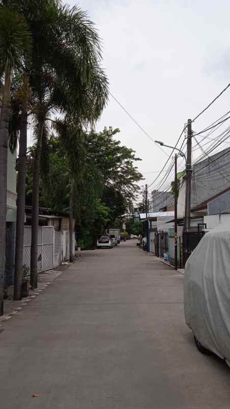 rumah jl komplek dki