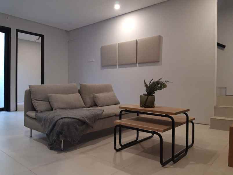 rumah jl pala raya pondok cabe