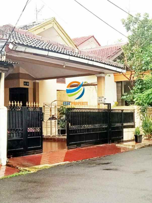 rumah jl pondok kelapa indah