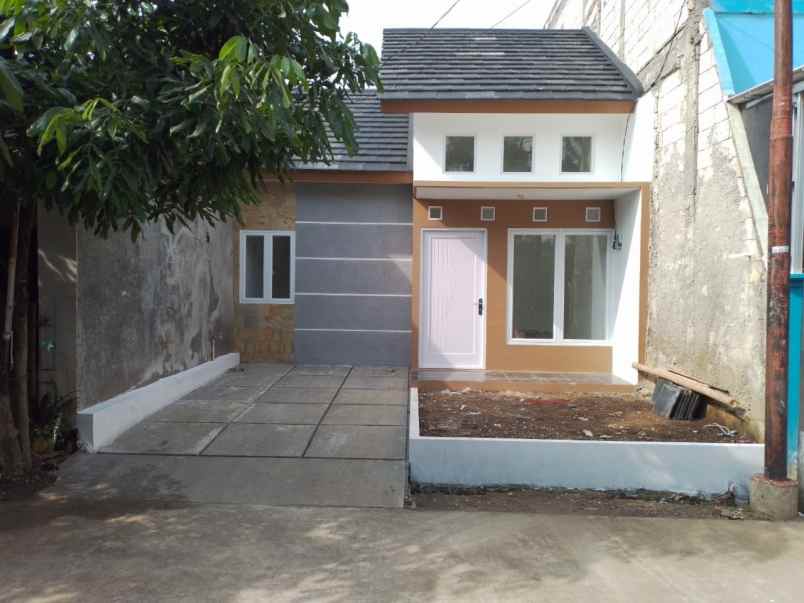 rumah jl raya kencana cilebut