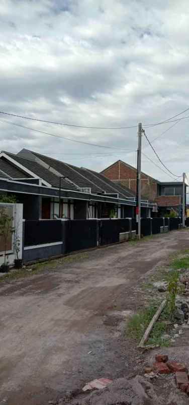 rumah jl sangkanhurip kec