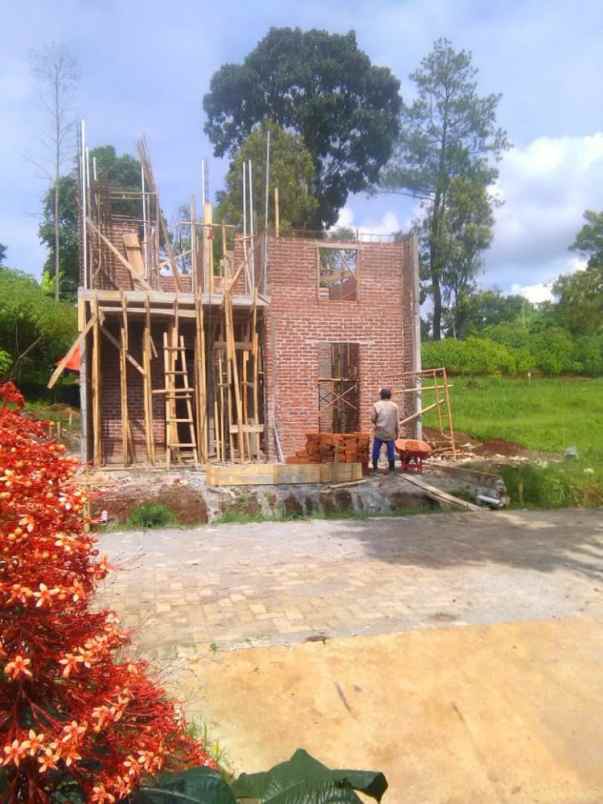 rumah jl sekesalam girimekar kec