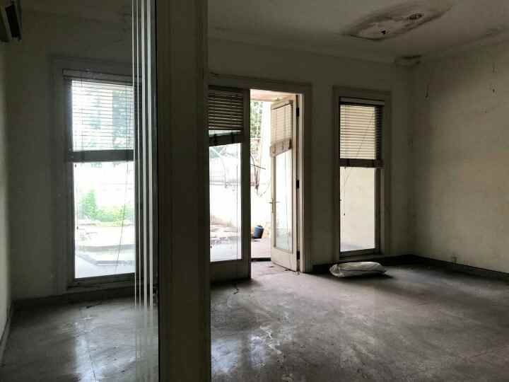 rumah jln kalimaya permata hijau