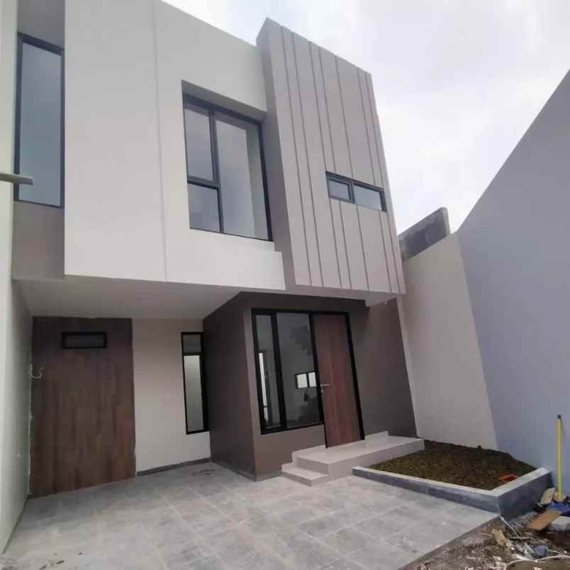 rumah jln raya pondok benda pamulang