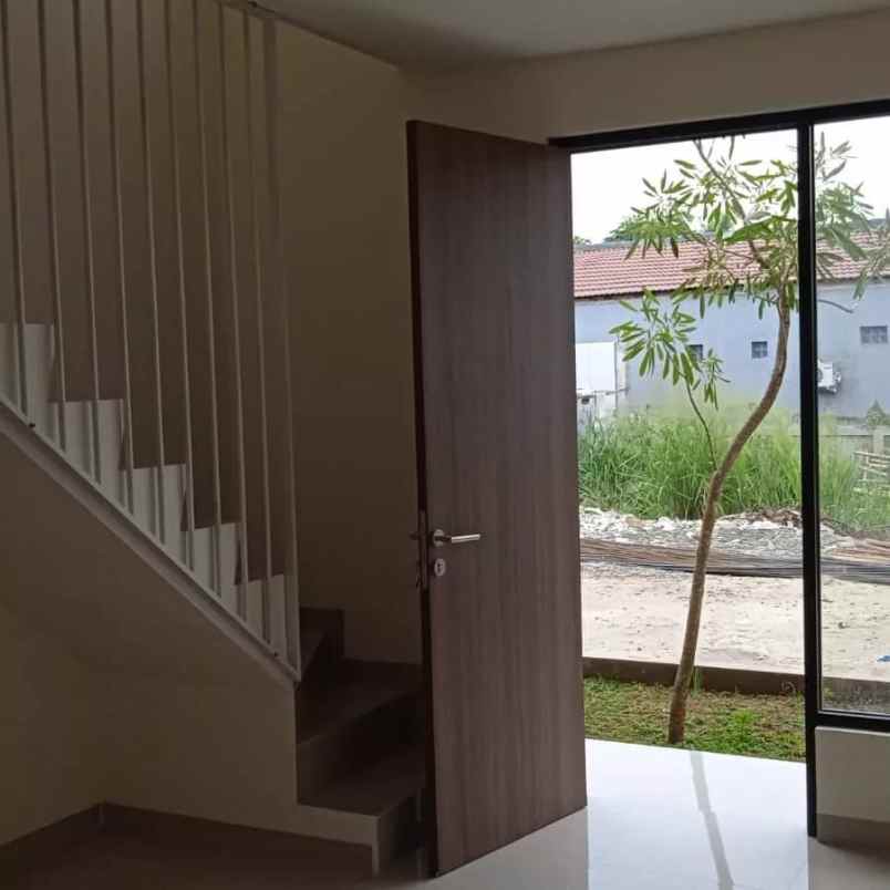 rumah jln raya pondok benda pamulang