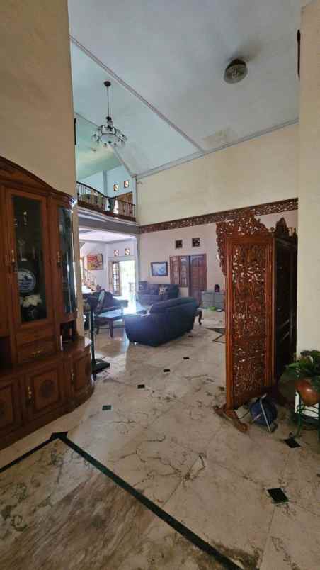 rumah jumbo ngantong daerah prapen tenggilis mejoyo