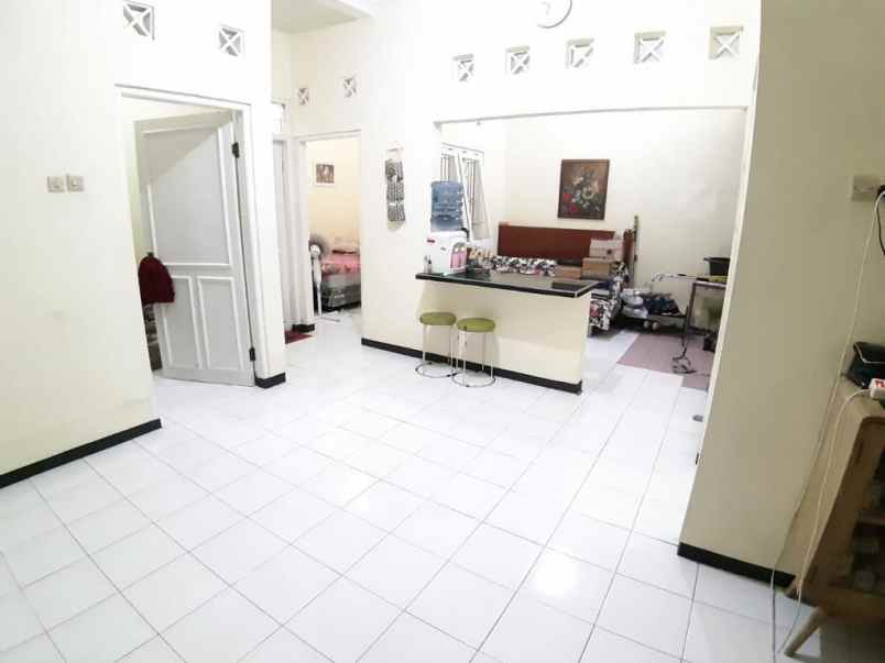 rumah kawasan elit di sariharjo sleman