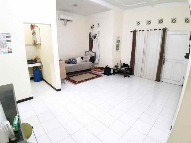 rumah kawasan elit di sariharjo sleman
