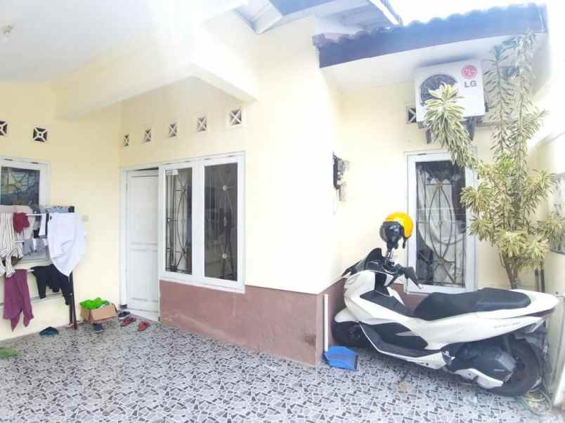 rumah kawasan elit di sariharjo sleman