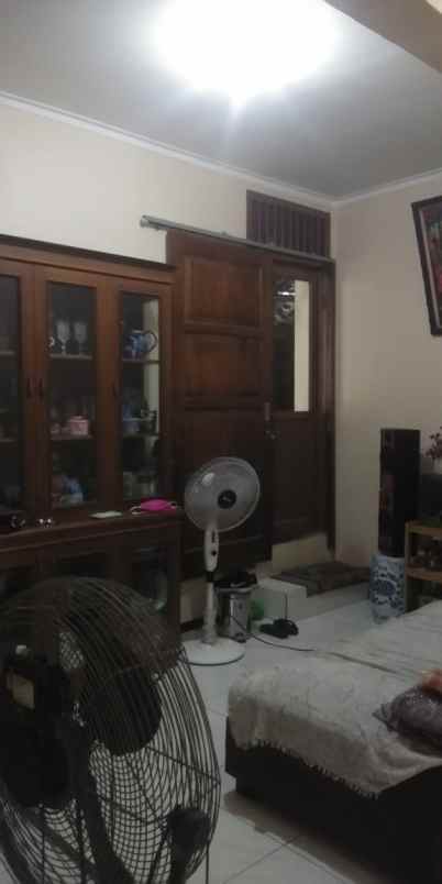 rumah kebayoran lama selatan