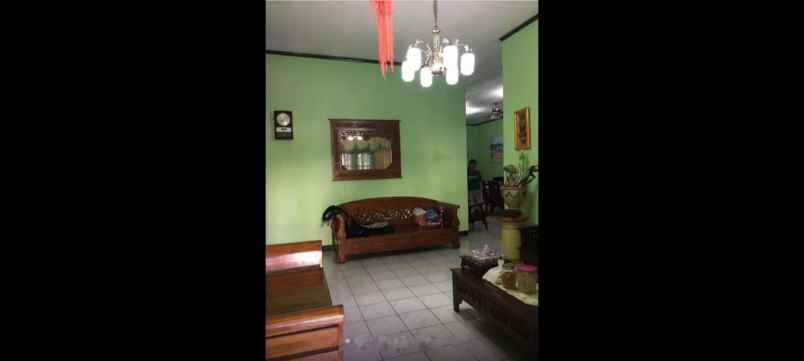 rumah ketintang madya