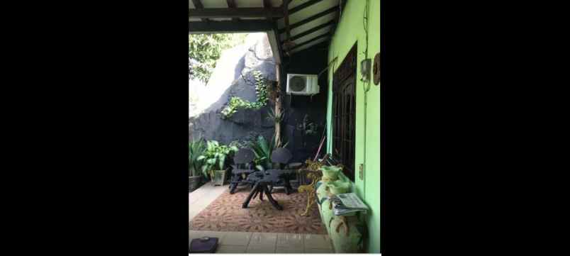 rumah ketintang madya