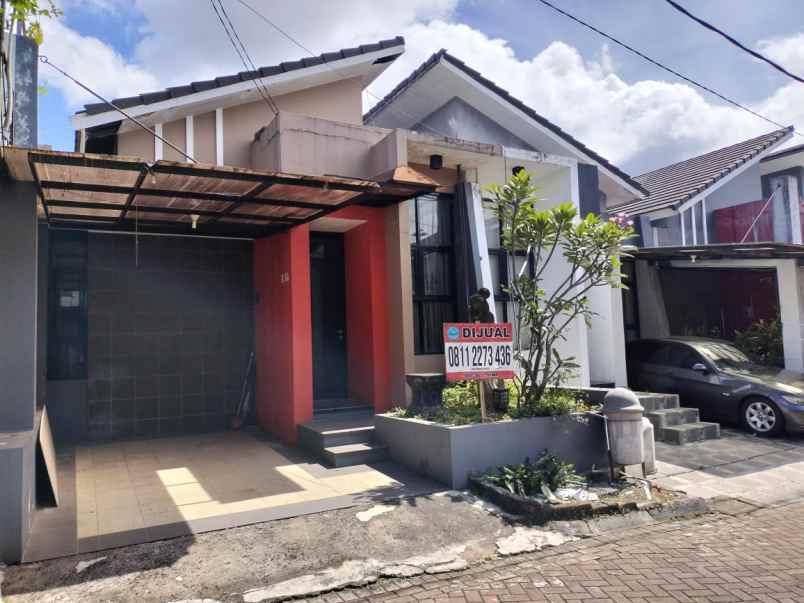 rumah komp ssp sariwangi akses jalan mudah siap huni