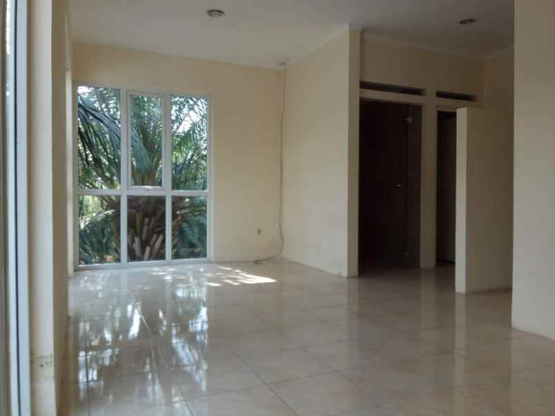 rumah komplek green court kapuk