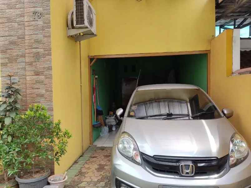 rumah komplek pesona anggrek
