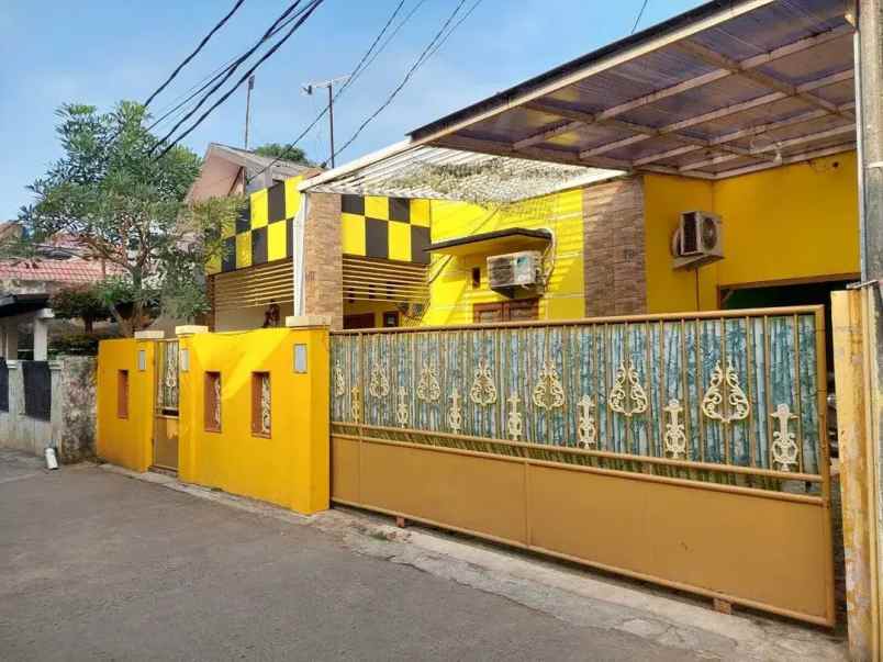 rumah komplek pesona anggrek