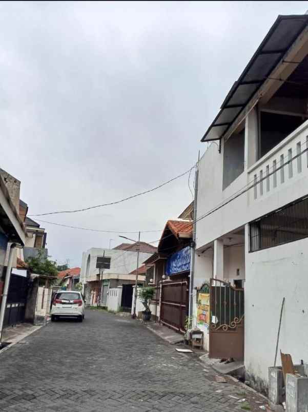 rumah kos aktif 11 kamar area ubaya tenggilis surabaya