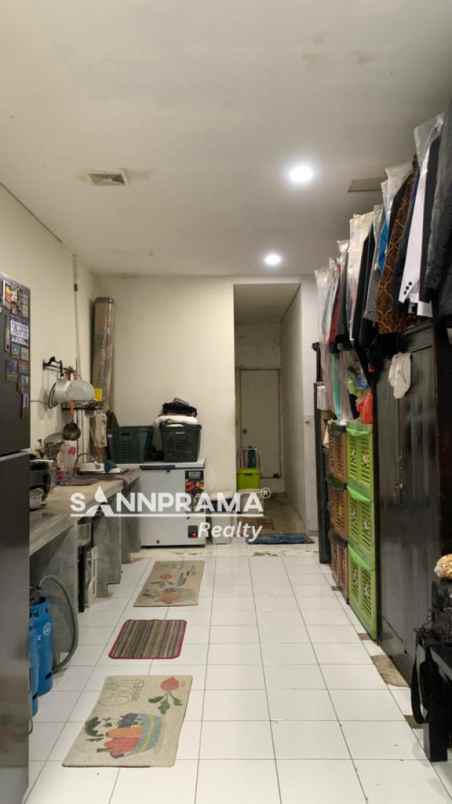 rumah luas di komplek pgri cilodong dijual cepat rn