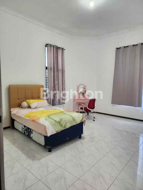 rumah luas hook dharmahusada indah