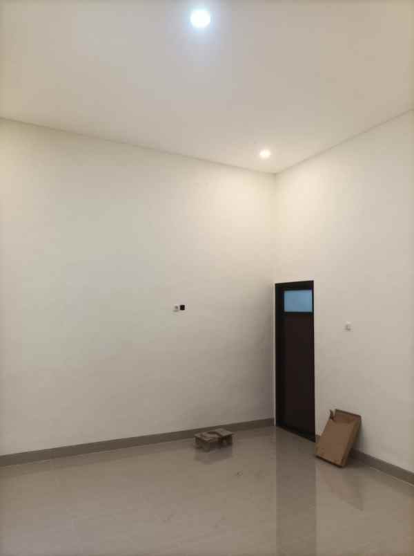 rumah manyar tirtomoyo baru gress