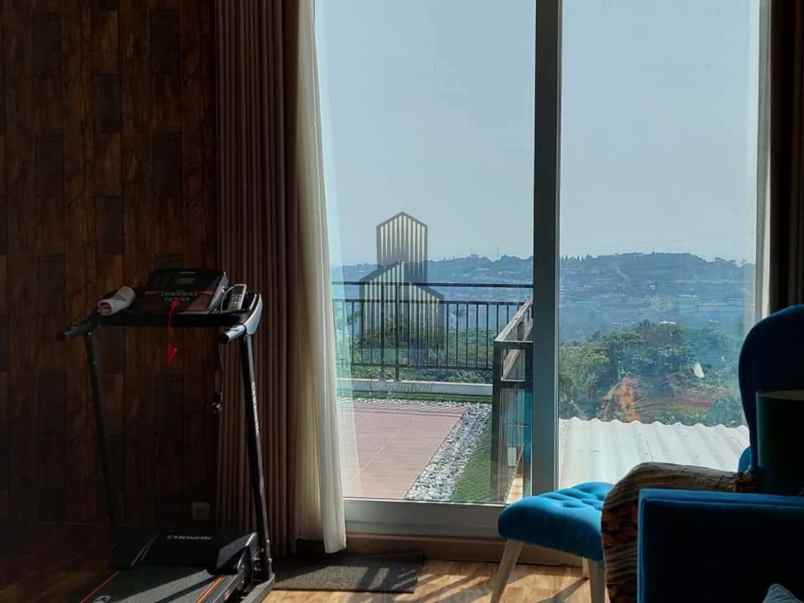 rumah mewah murah dua lantai di bukit sari