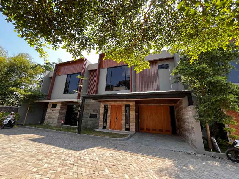 rumah mewah siap huni di jantung kota condongcatur