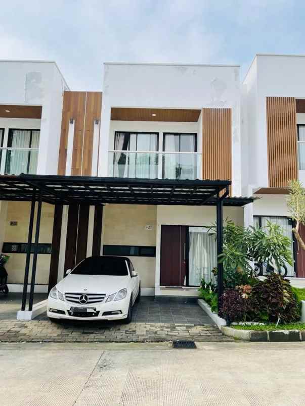 rumah minimalis 2 lantai nuansa jepang di tajur bogor