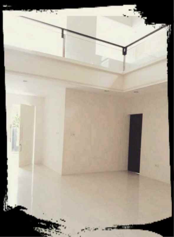 rumah nginden intan barat
